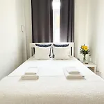 Private In A Historic Building On Rua Augusta Lisboa