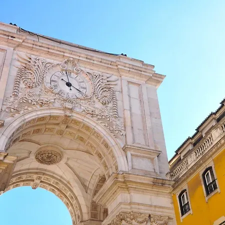 Alloggio in famiglia Cozy With Privative Bathroom On Rua Augusta